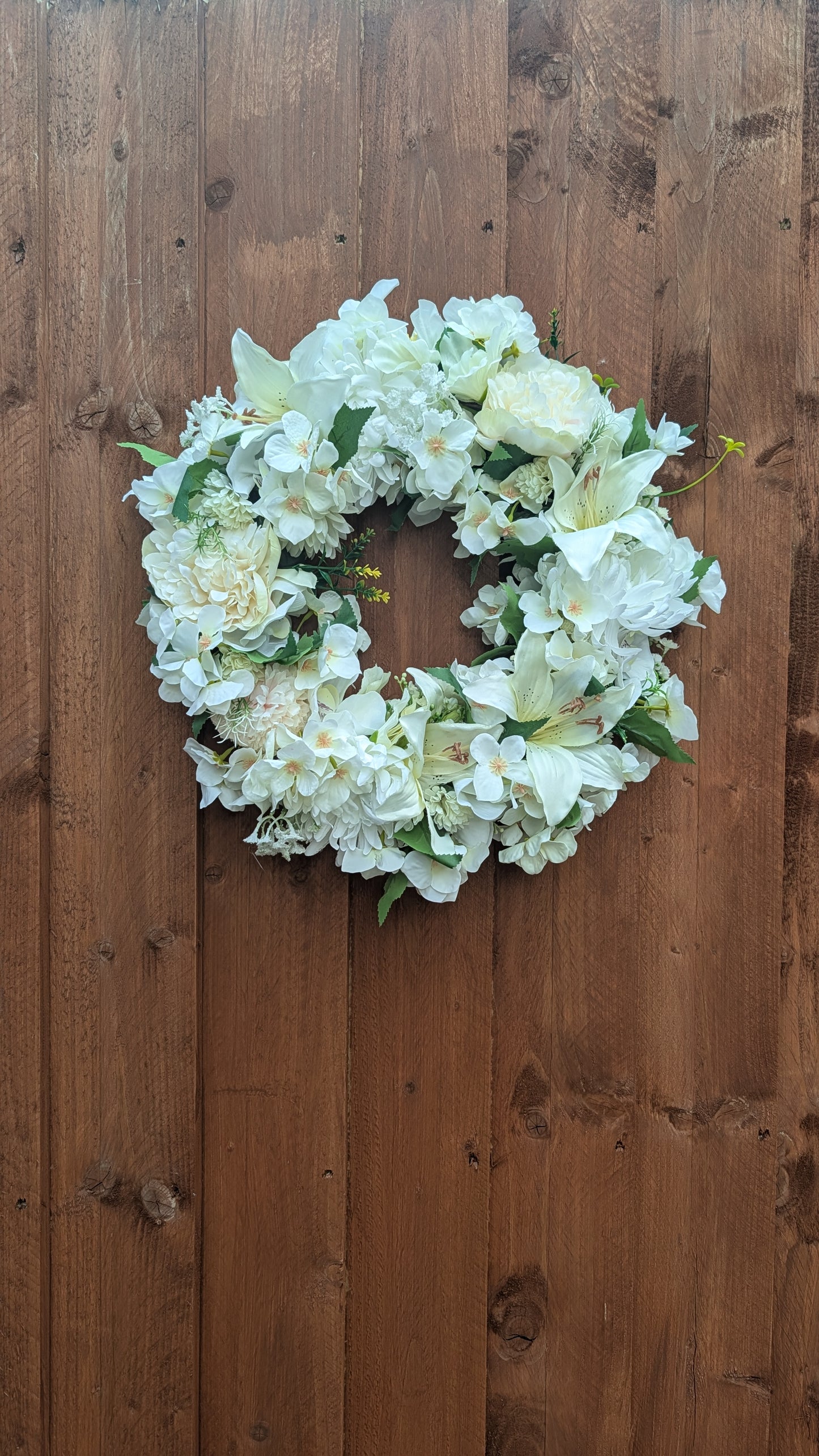 Ivory Elegance Floral Wreath