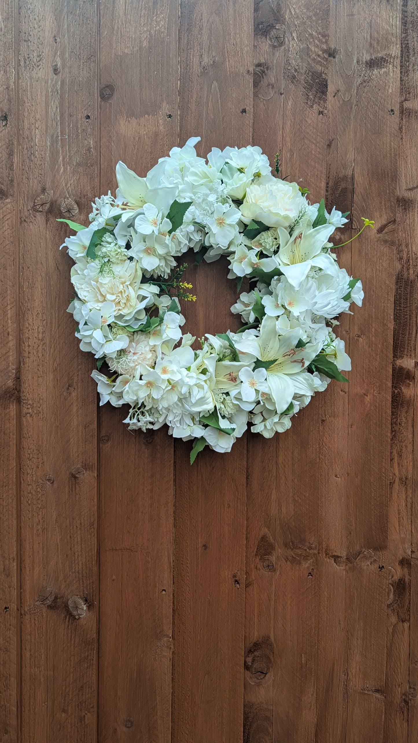 Ivory Elegance Floral Wreath